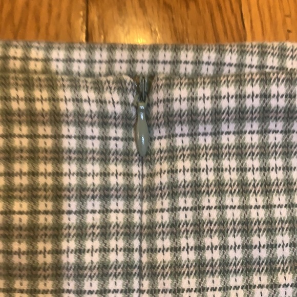 Green plaid Brandy Melville mini skirt - Picture 5 of 5